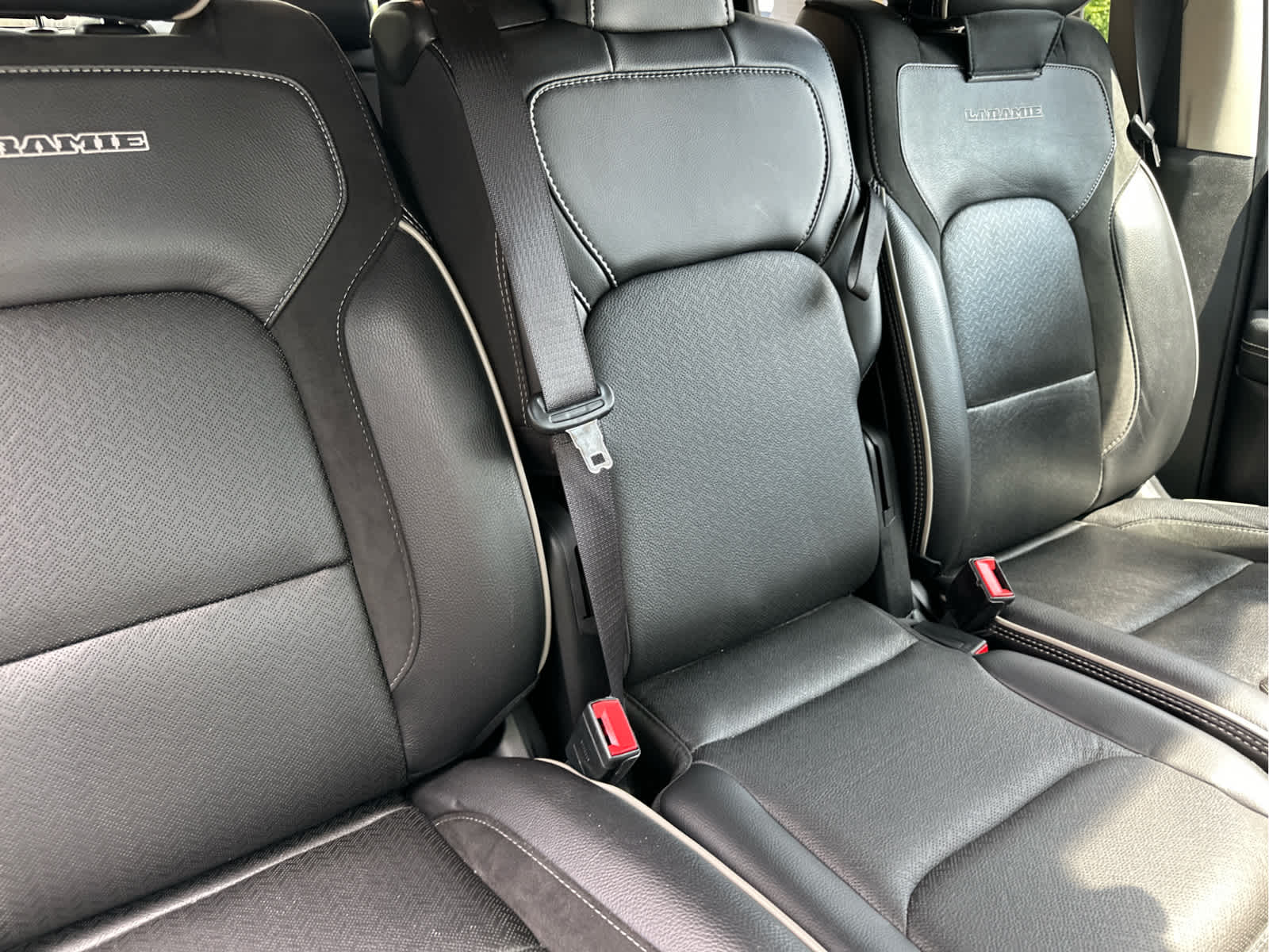 2022 RAM 1500 Laramie 4x4 Crew Cab 57 Box