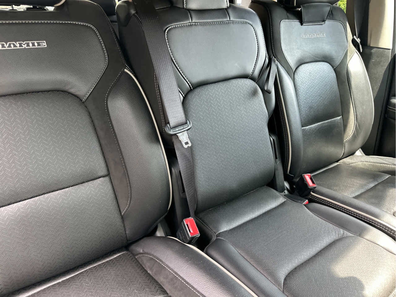 2022 RAM 1500 Laramie 4x4 Crew Cab 57 Box