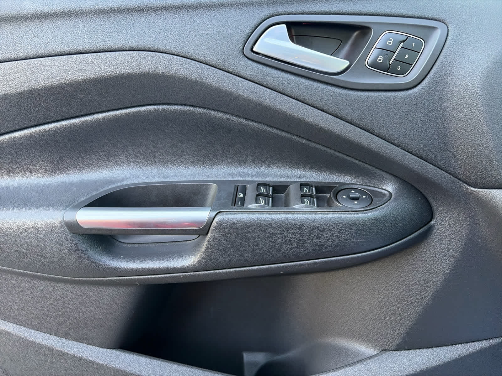 2017 Ford Escape Titanium 4WD