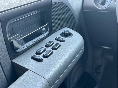 2005 Ford F-150 SuperCrew 139 XLT 4WD