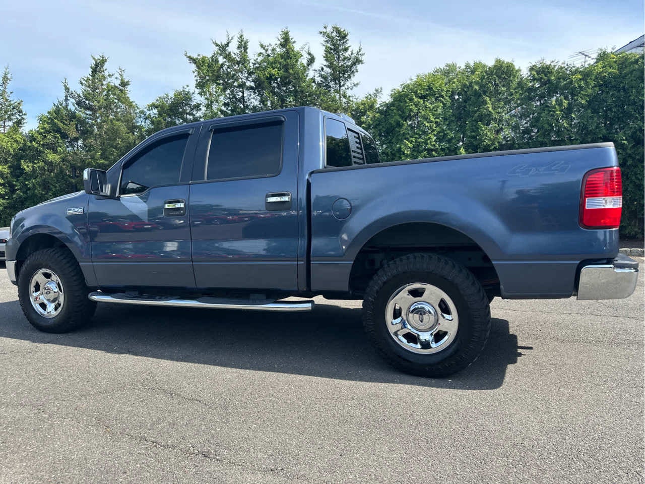 2005 Ford F-150 SuperCrew 139 XLT 4WD
