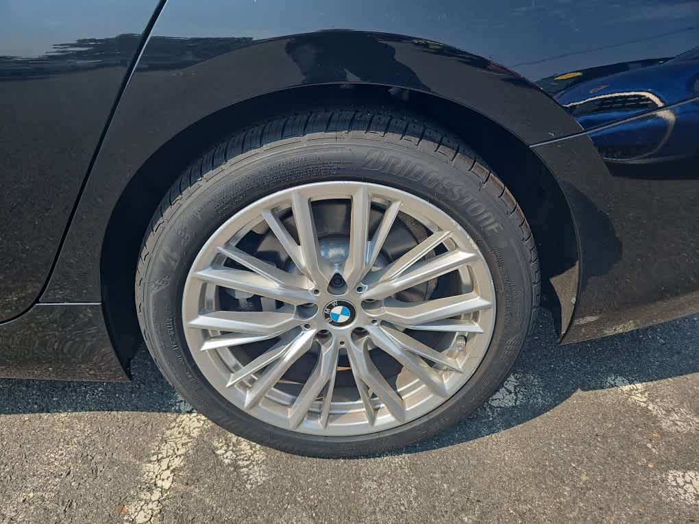 2023 BMW 3 Series 330i xDrive Sedan