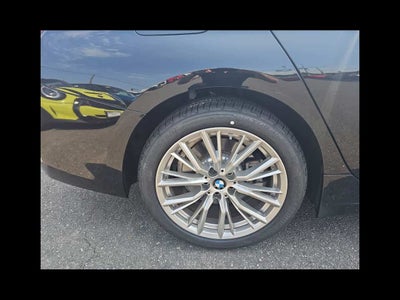 2023 BMW 3 Series 330i xDrive Sedan