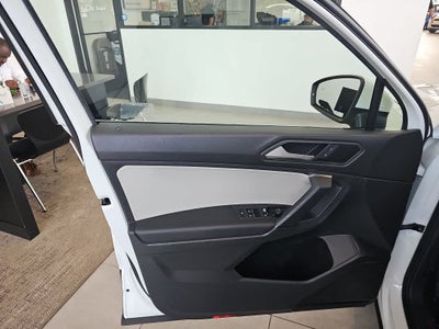 2019 Volkswagen Tiguan 2.0T SE 4MOTION