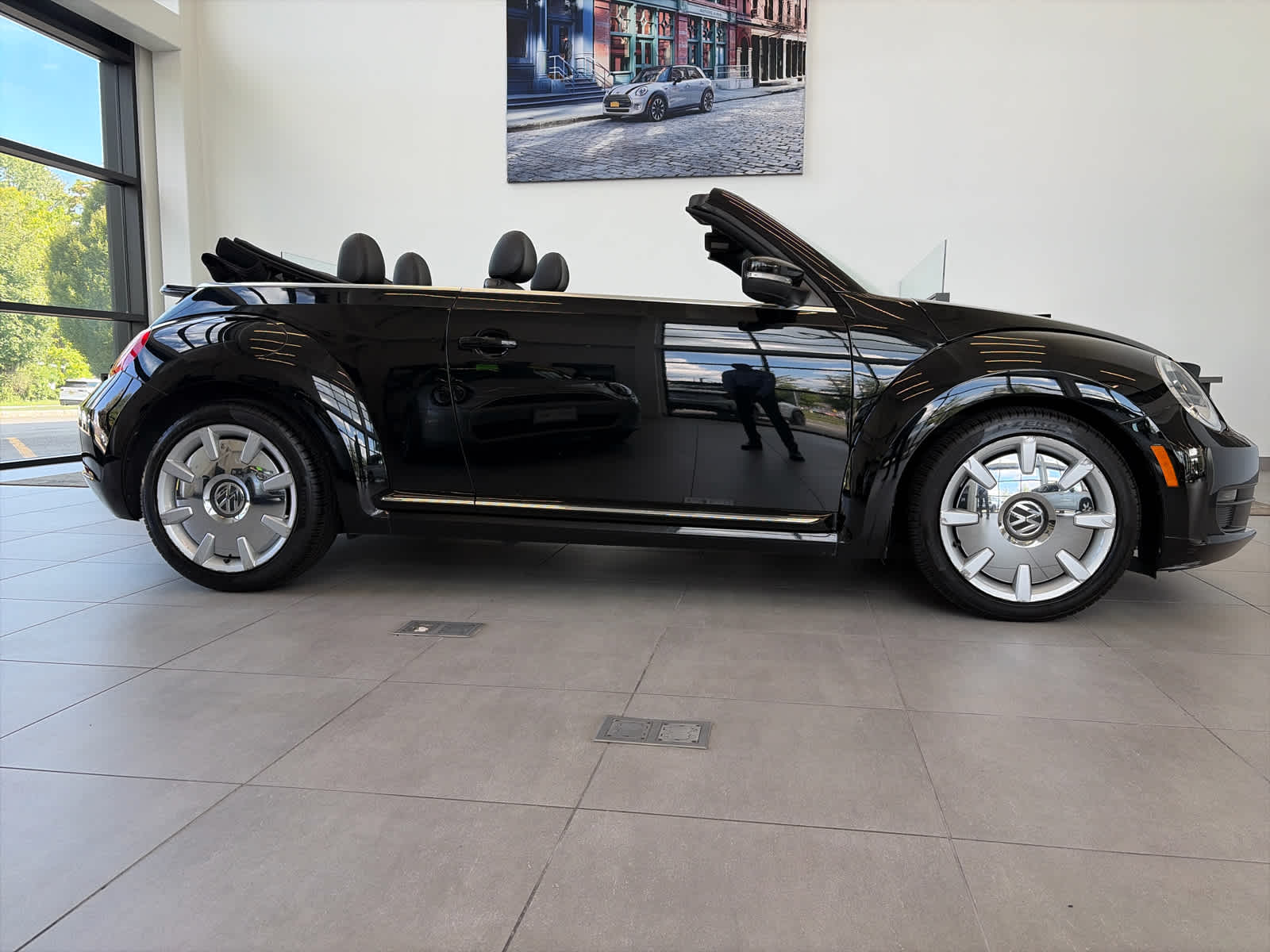2014 Volkswagen Beetle Convertible 2dr Auto 2.5L PZEV *Ltd Avail*