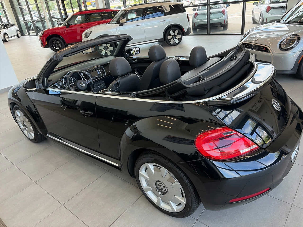 2014 Volkswagen Beetle Convertible 2dr Auto 2.5L PZEV *Ltd Avail*