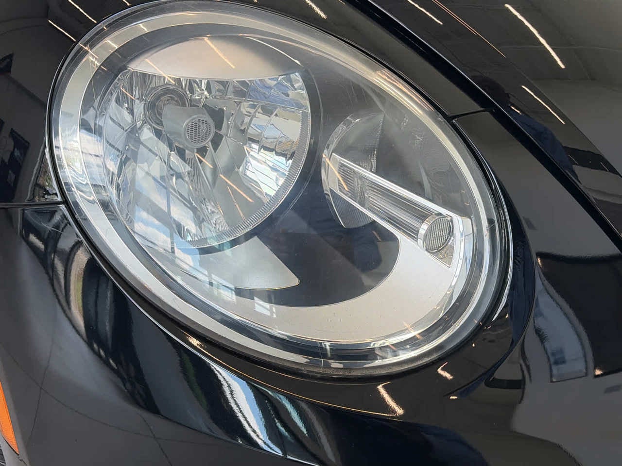 2014 Volkswagen Beetle Convertible 2dr Auto 2.5L PZEV *Ltd Avail*