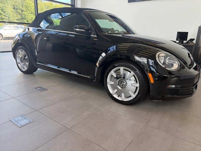2014 Volkswagen Beetle Convertible 2dr Auto 2.5L PZEV *Ltd Avail*