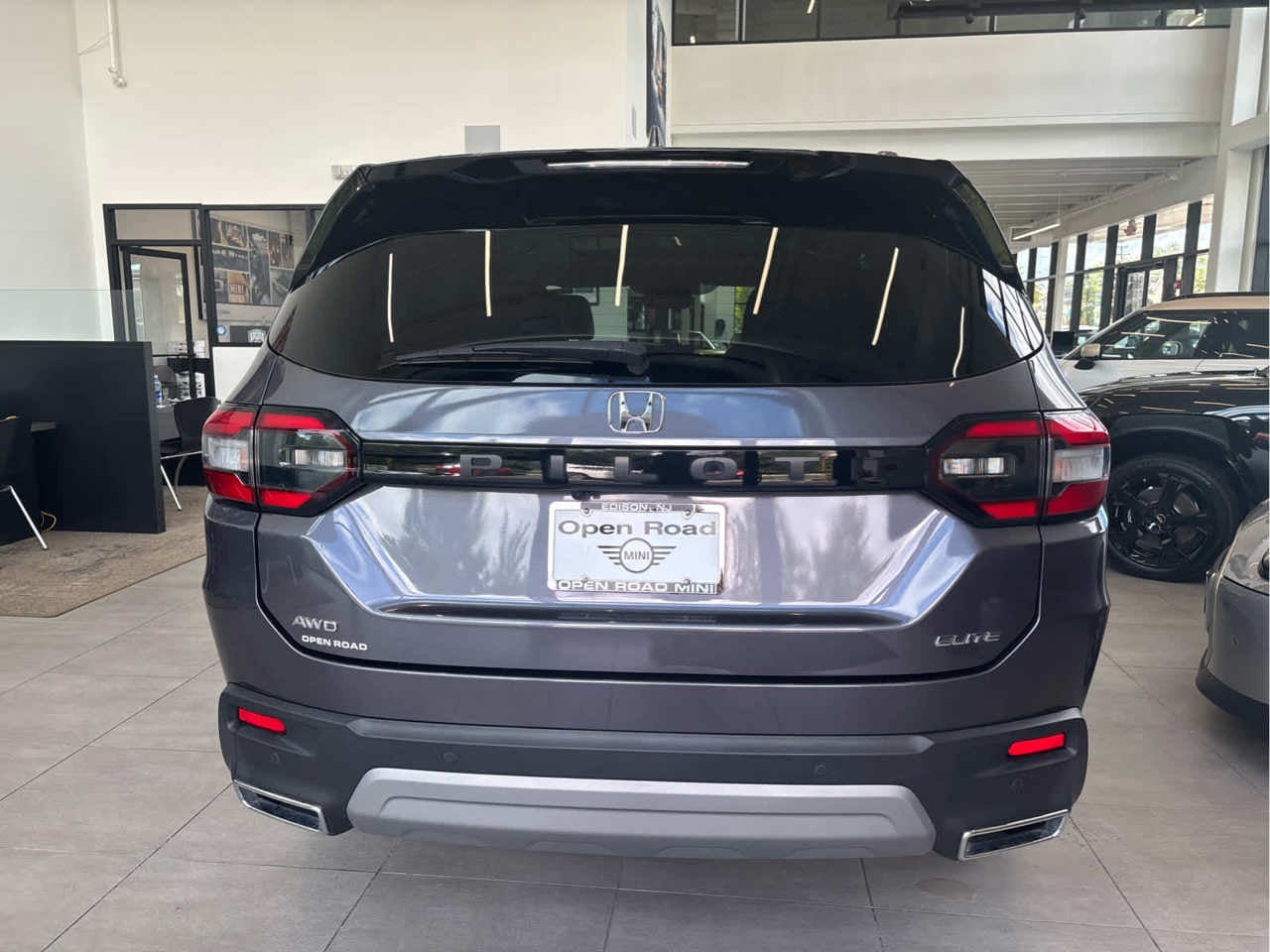 2023 Honda Pilot Elite AWD