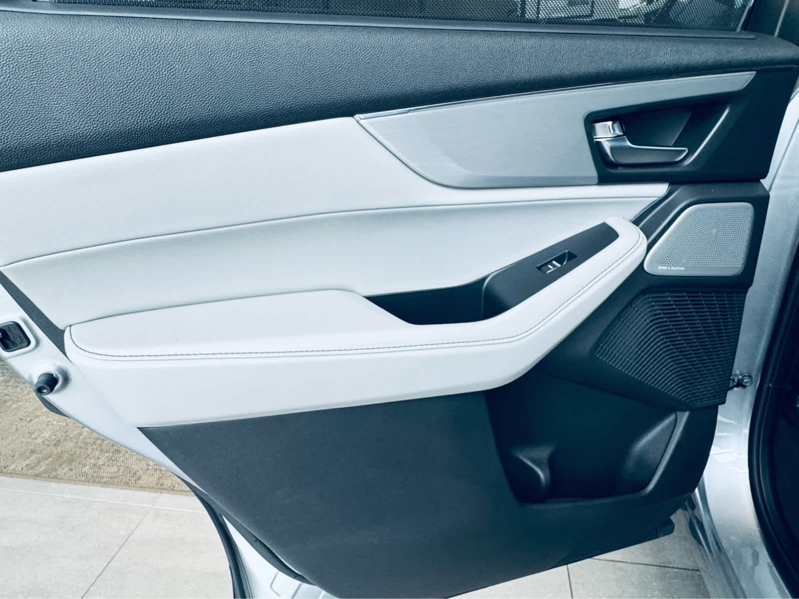 2025 Acura MDX SH-AWD w/Technology Package