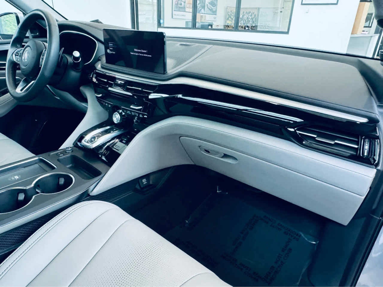 2025 Acura MDX SH-AWD w/Technology Package