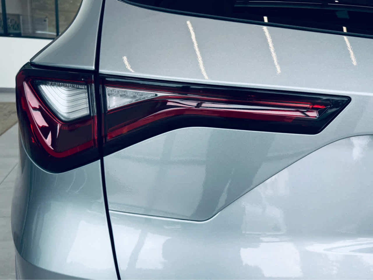2025 Acura MDX SH-AWD w/Technology Package