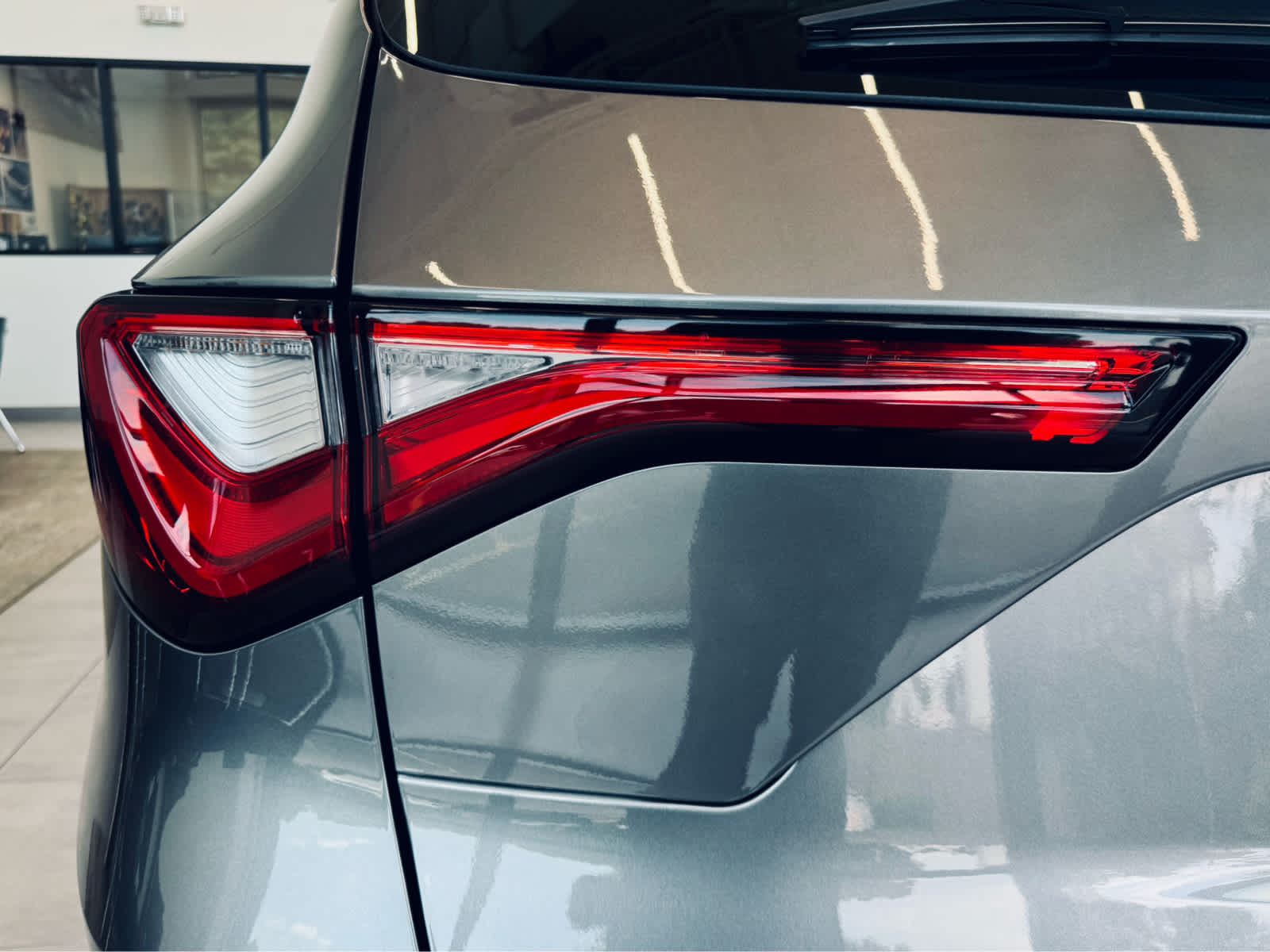 2024 Acura MDX SH-AWD w/Technology Package
