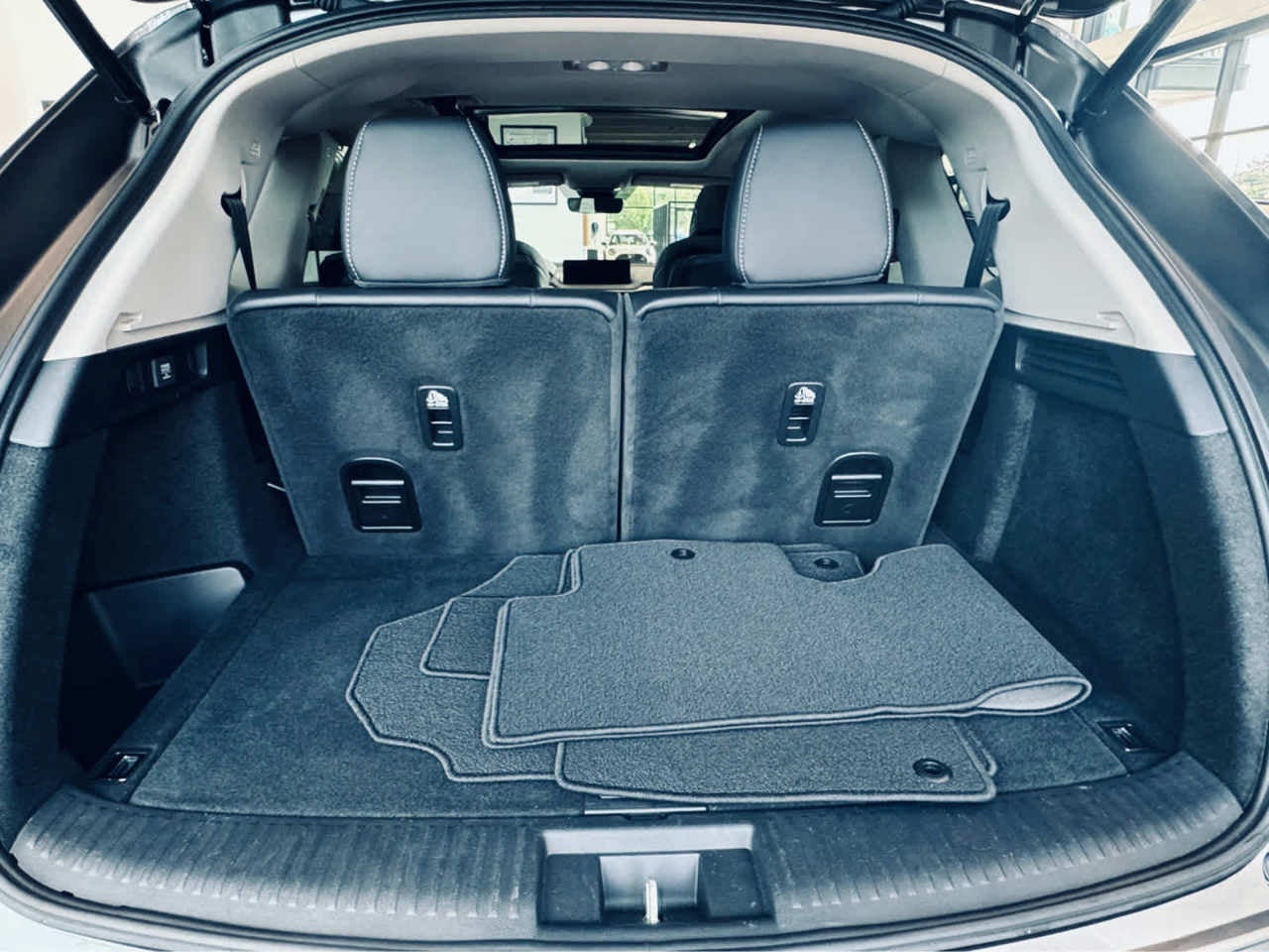 2024 Acura MDX SH-AWD w/Technology Package