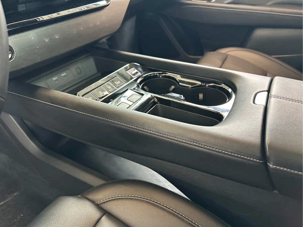 2025 Nissan Murano AWD SL