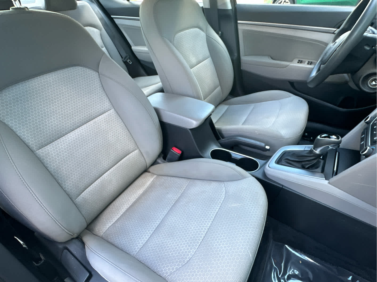 2017 Hyundai Elantra 4dr Sdn Auto SE PZEV
