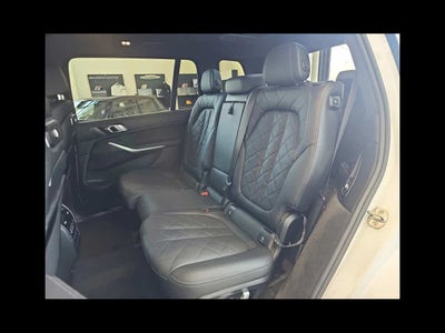 2024 BMW X7 xDrive40i Sports Activity Vehicle