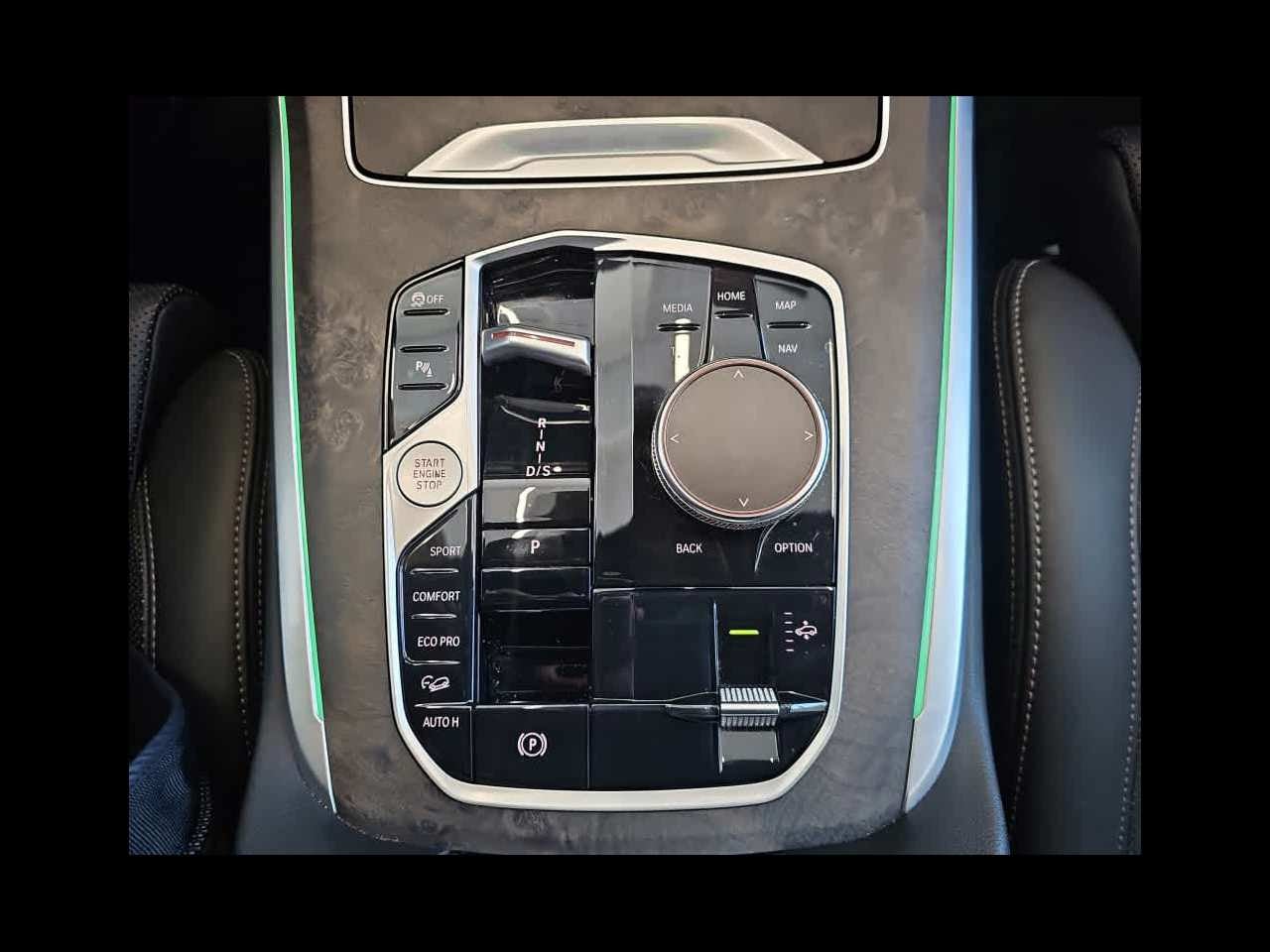 2024 BMW X7 xDrive40i Sports Activity Vehicle