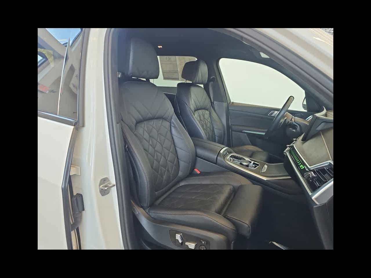 2024 BMW X7 xDrive40i Sports Activity Vehicle