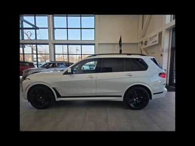 2024 BMW X7 xDrive40i Sports Activity Vehicle