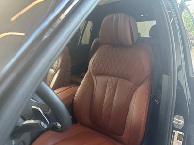 2025 BMW X7 M60i Sports Activity Vehicle