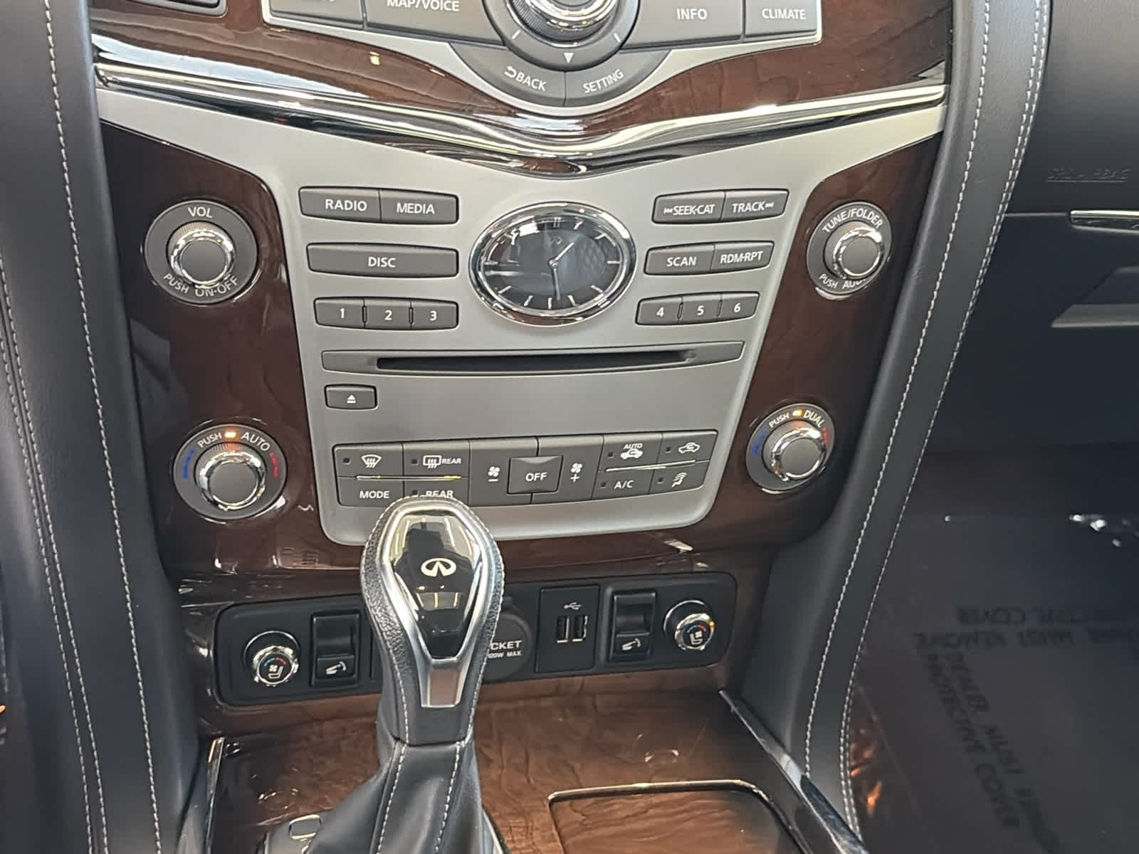 2019 INFINITI QX80 LUXE AWD