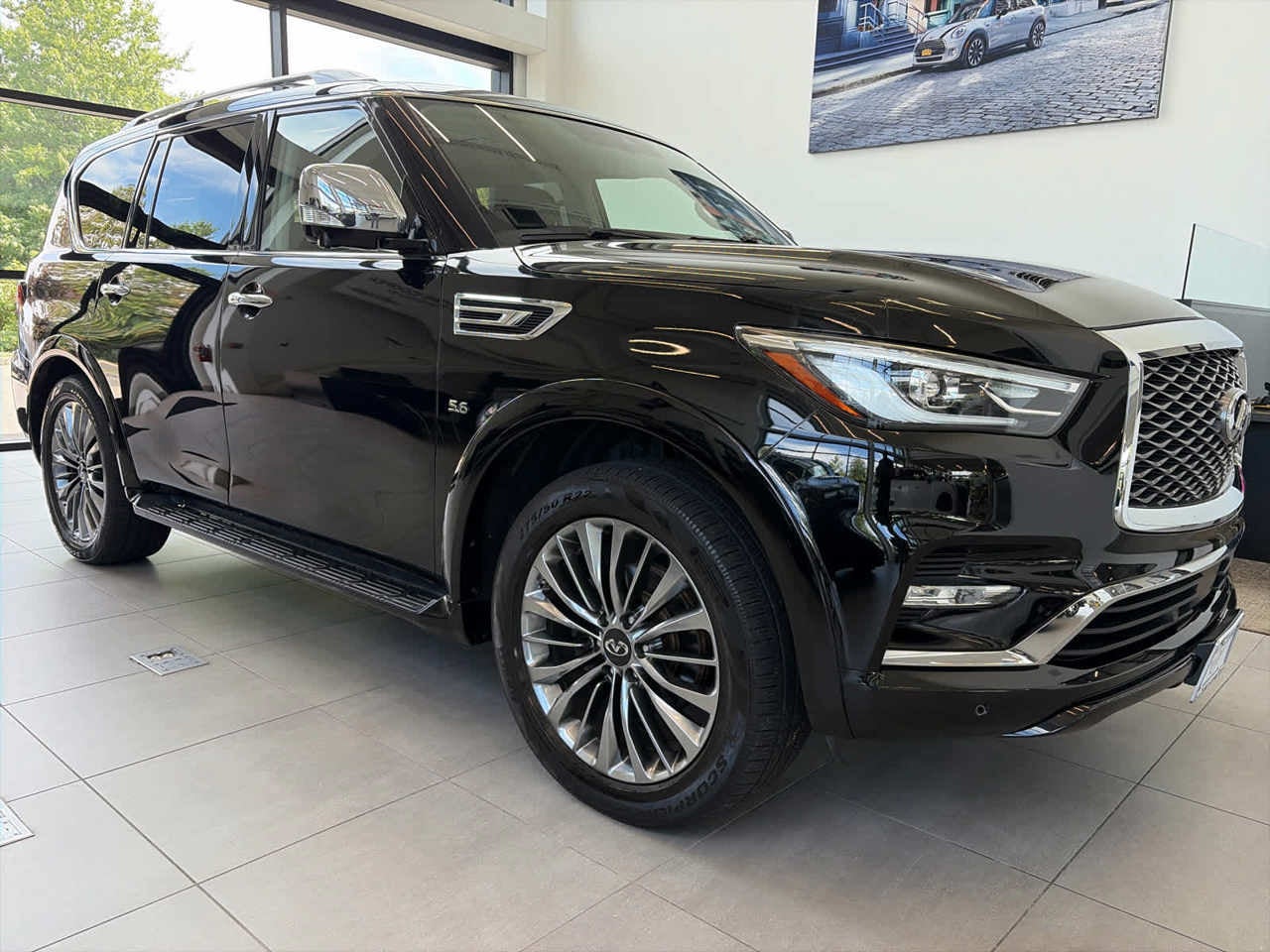 2019 INFINITI QX80 LUXE AWD