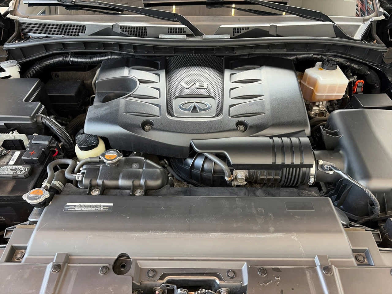 2019 INFINITI QX80 LUXE AWD
