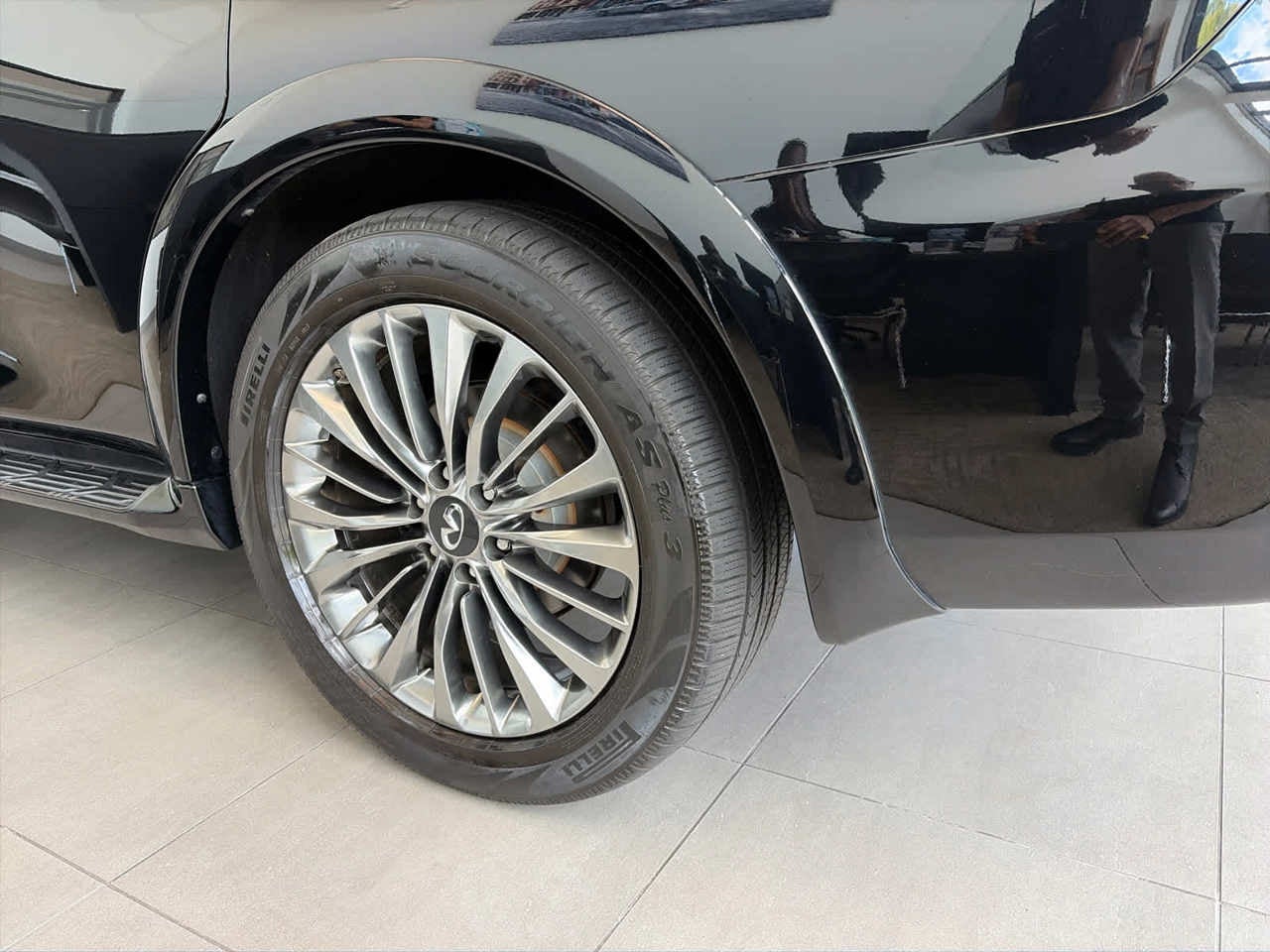 2019 INFINITI QX80 LUXE AWD