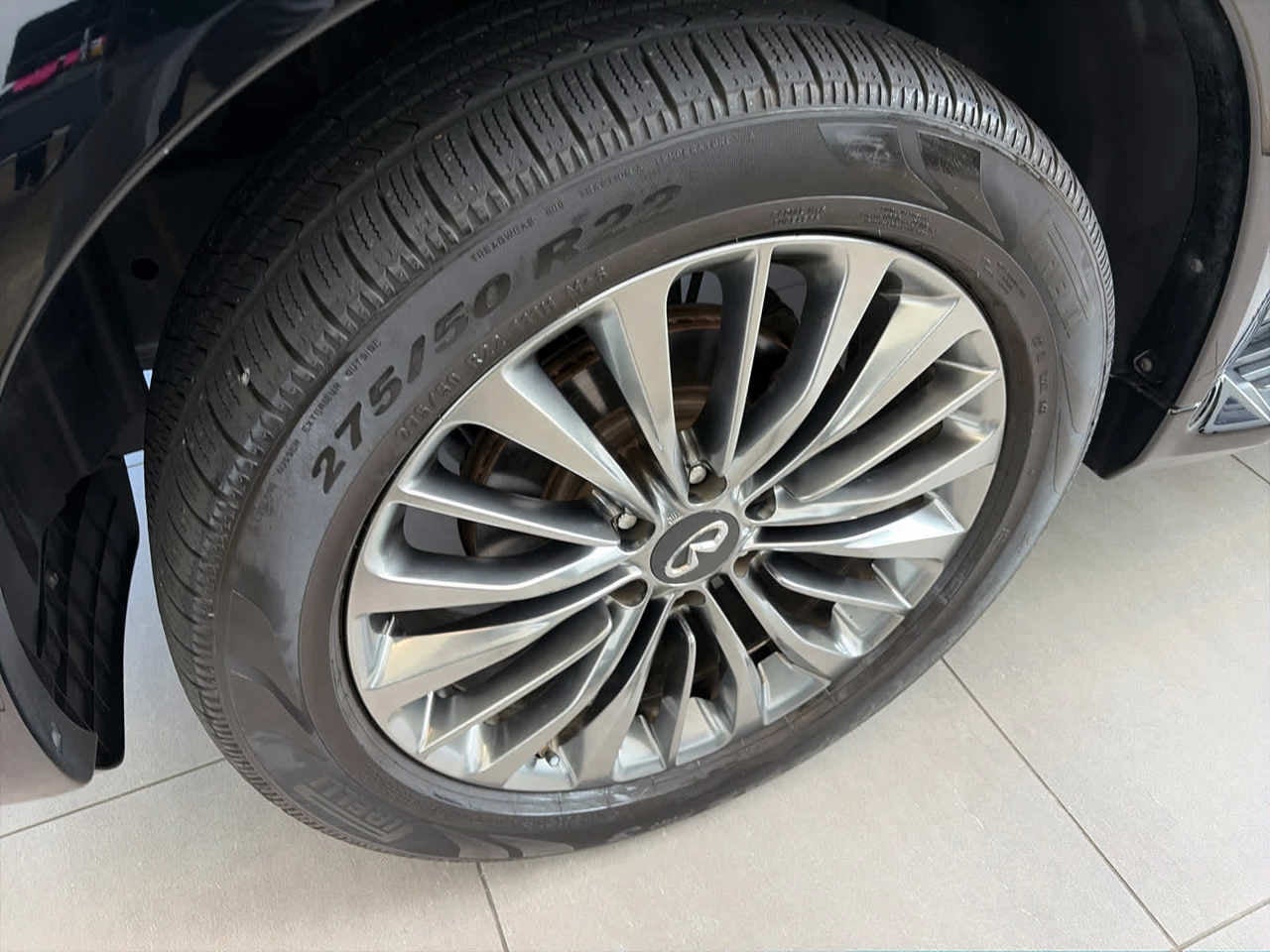2019 INFINITI QX80 LUXE AWD