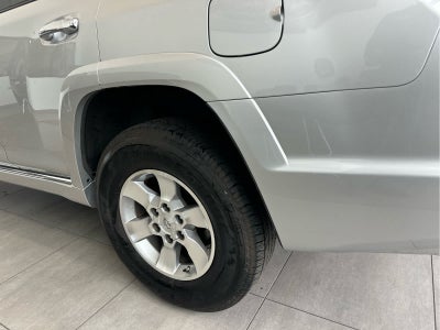 2010 Toyota 4Runner RWD 4dr V6 SR5