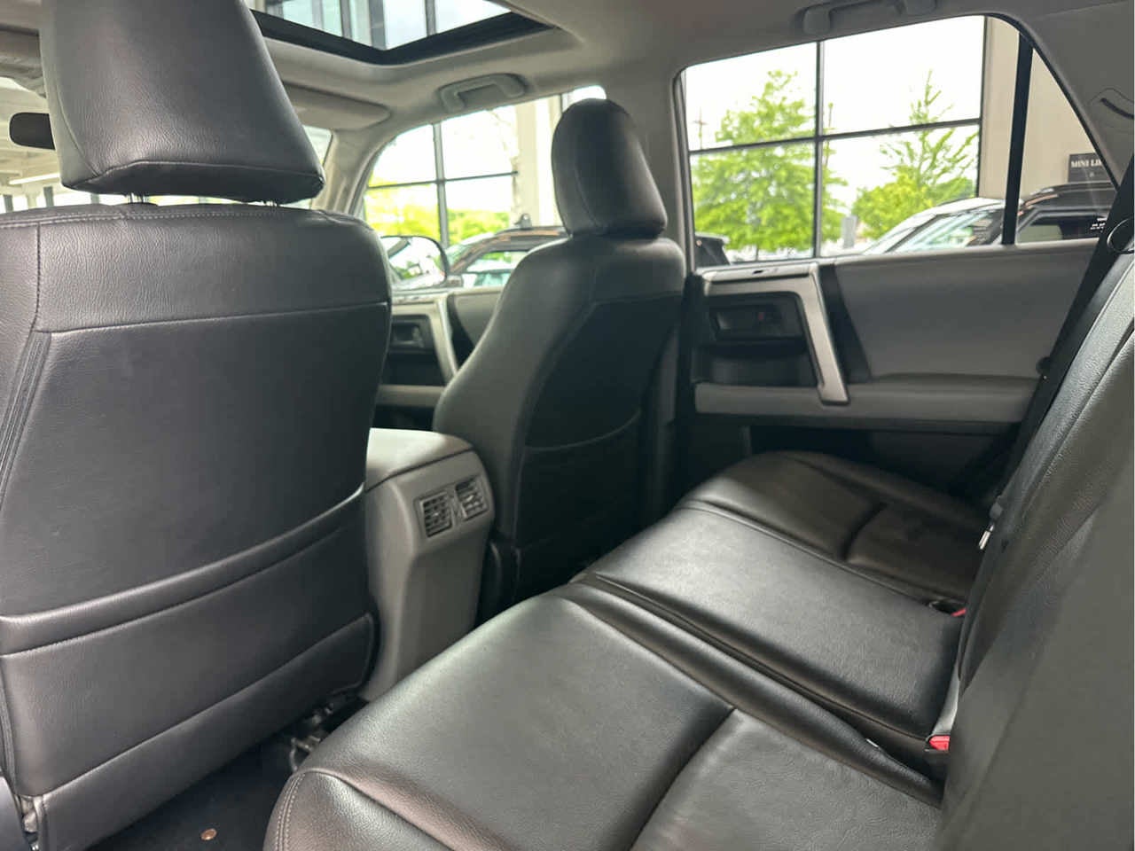 2010 Toyota 4Runner RWD 4dr V6 SR5