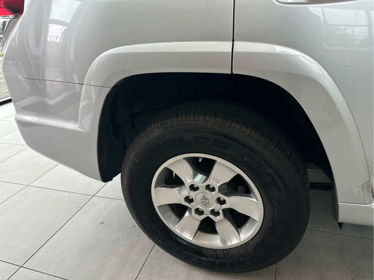 2010 Toyota 4Runner RWD 4dr V6 SR5