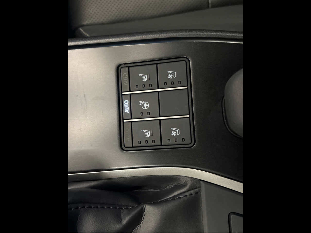 2024 Lexus UX UX 250h Premium AWD