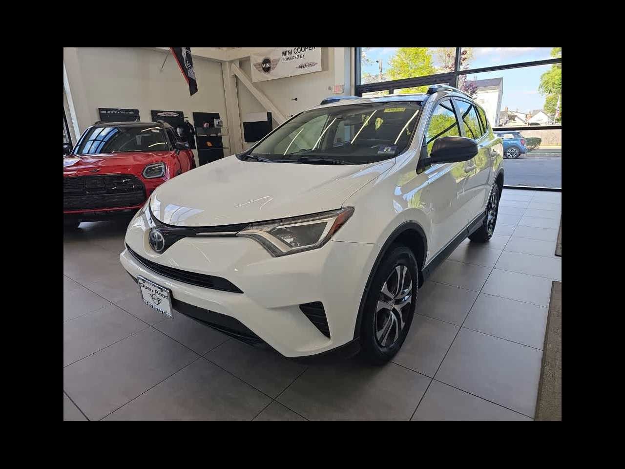 2017 Toyota RAV4 LE AWD