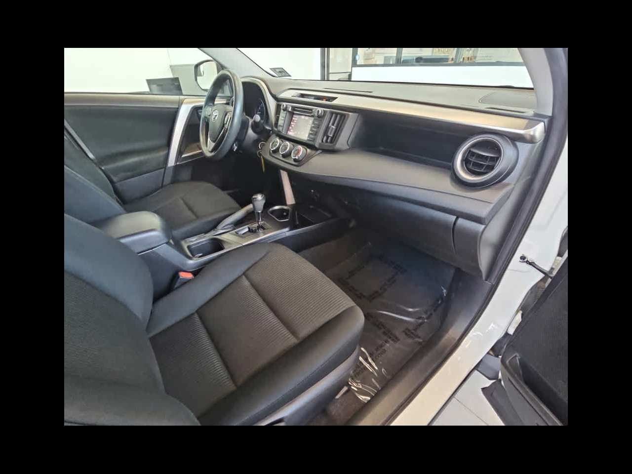 2017 Toyota RAV4 LE AWD
