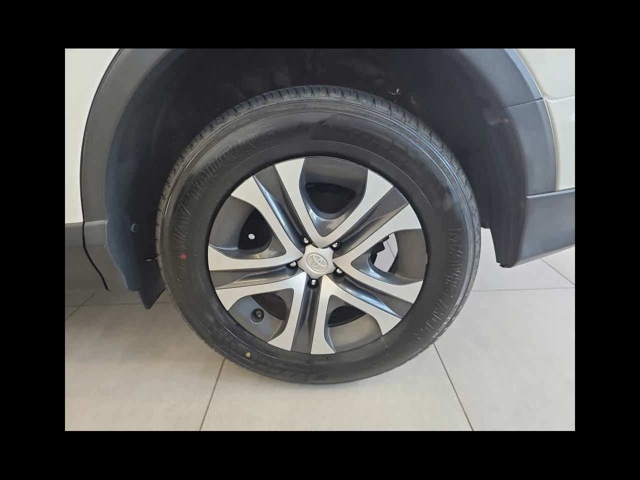 2017 Toyota RAV4 LE AWD