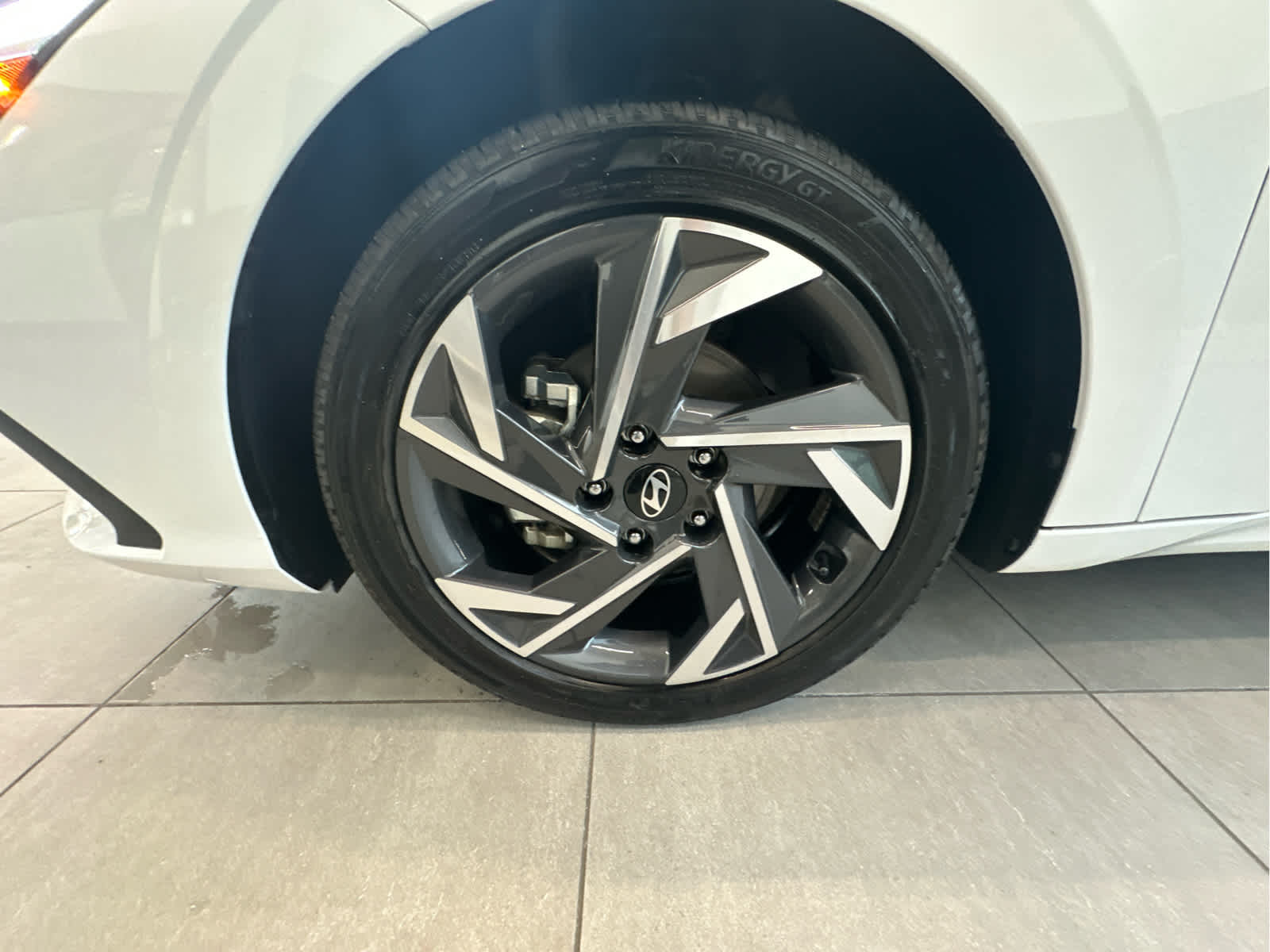 2025 Hyundai Elantra Hybrid SEL Sport DCT