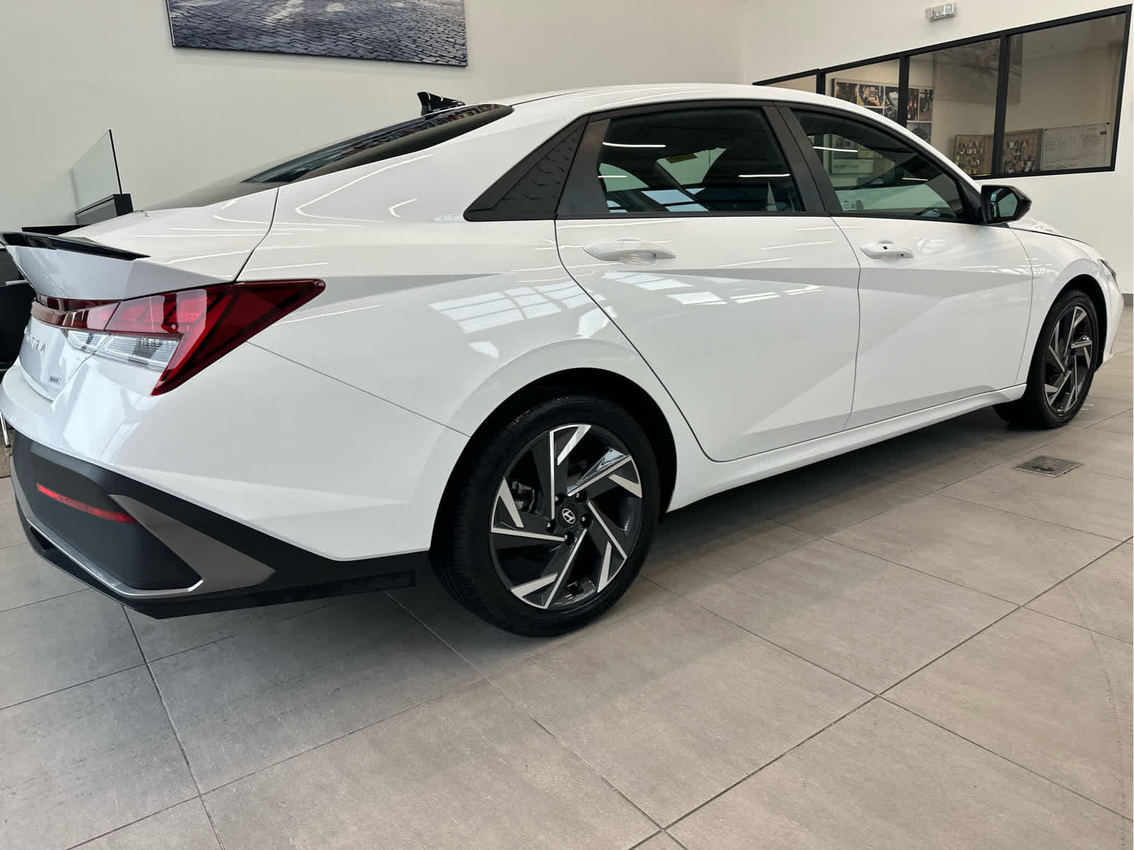 2025 Hyundai Elantra Hybrid SEL Sport DCT