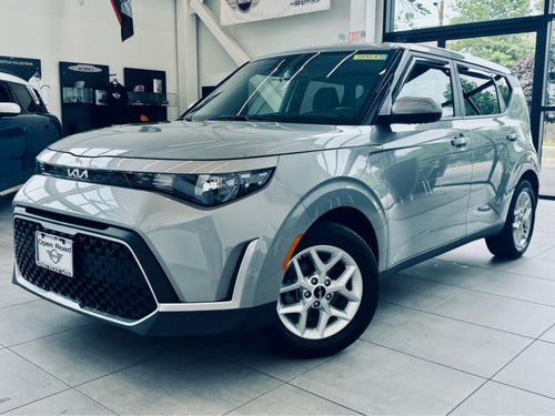 2023 Kia Soul LX IVT