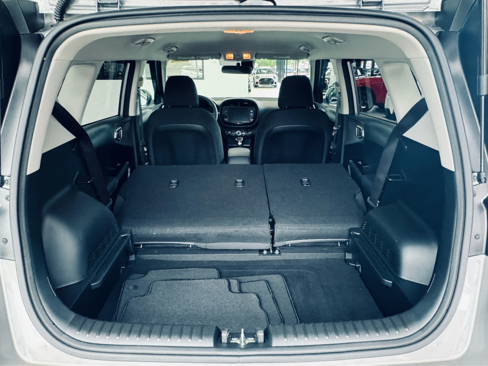 2023 Kia Soul LX IVT