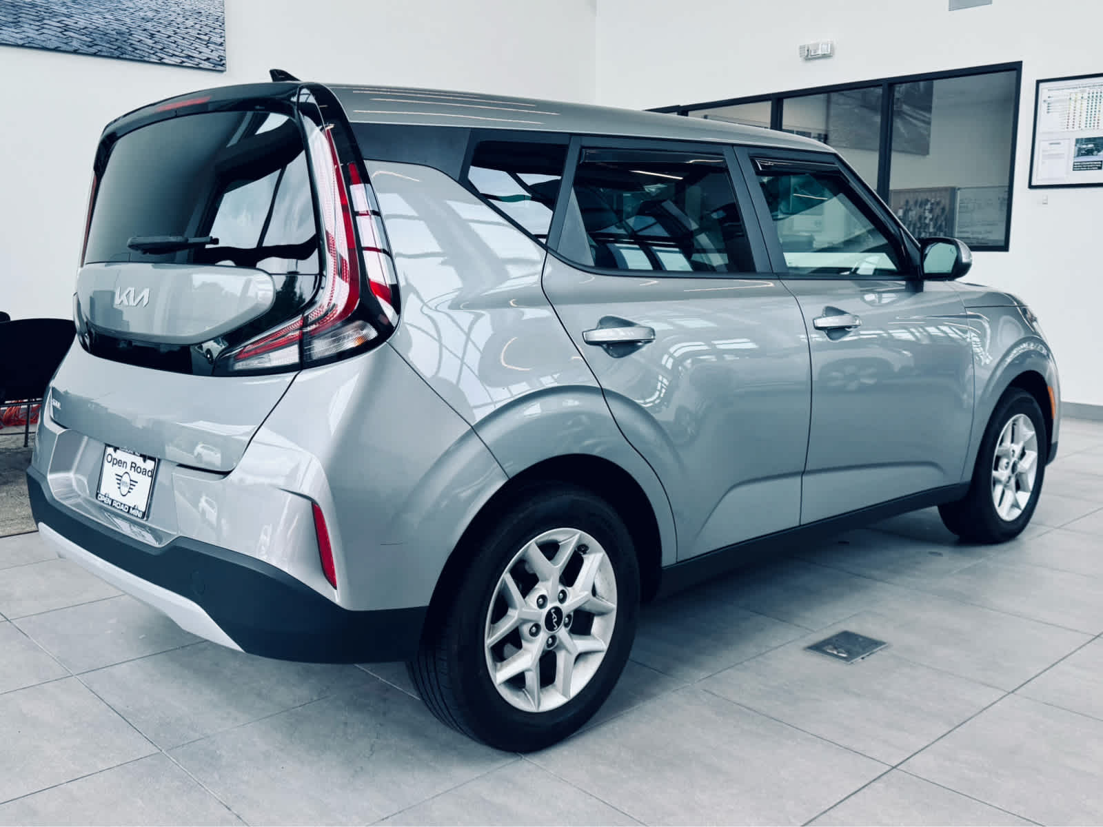 2023 Kia Soul LX IVT