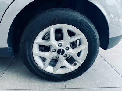 2023 Kia Soul LX IVT