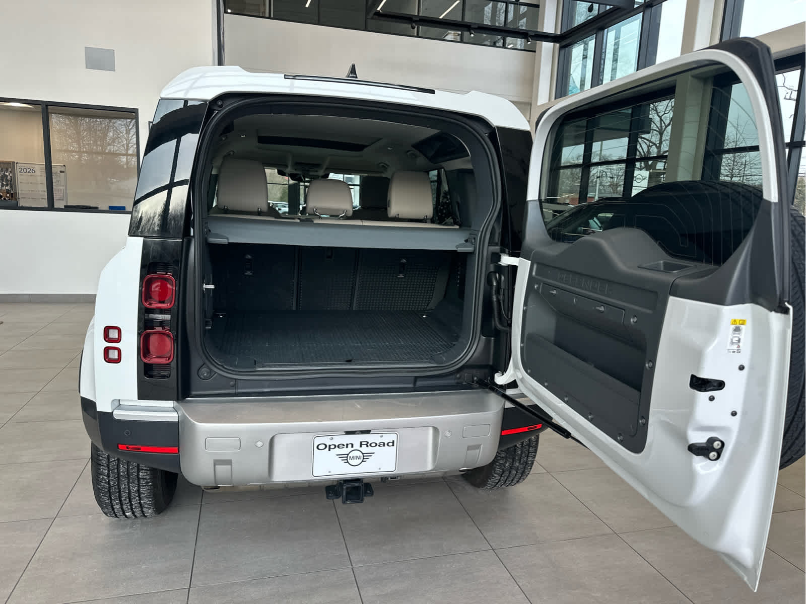 2024 Land Rover Defender 110 P300 S