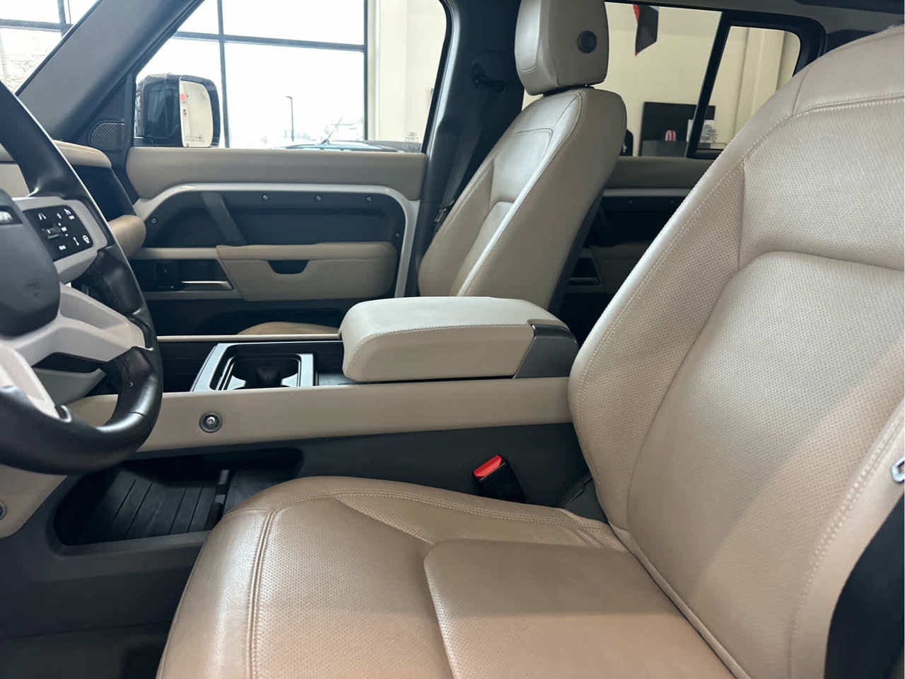 2024 Land Rover Defender 110 P300 S