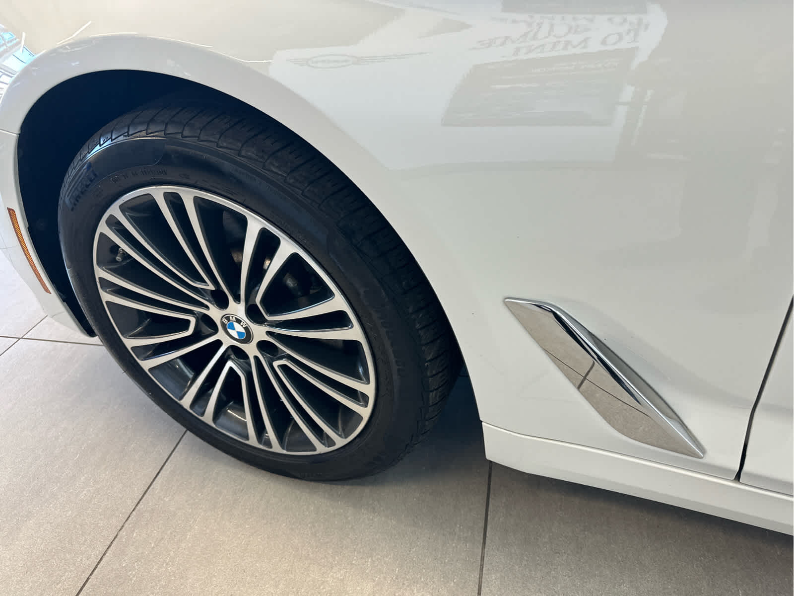 2019 BMW 5 Series 530i xDrive Sedan