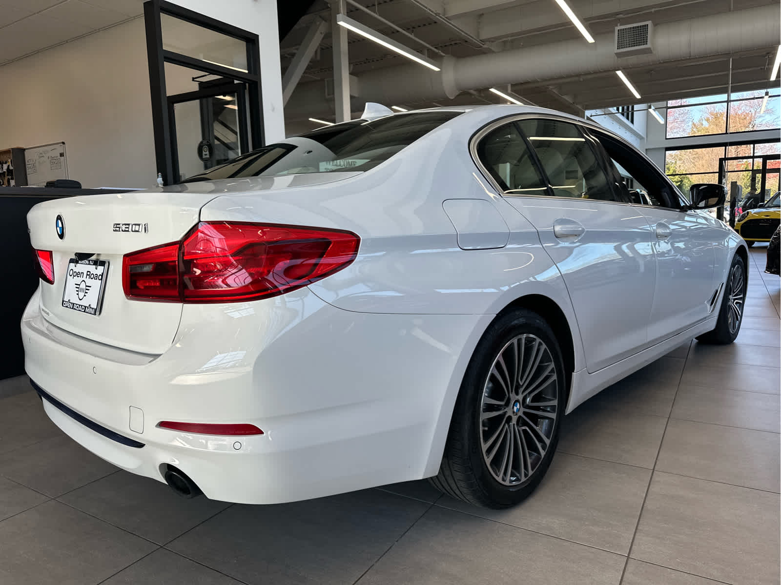 2019 BMW 5 Series 530i xDrive Sedan