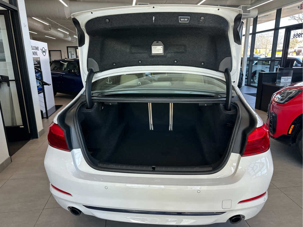 2019 BMW 5 Series 530i xDrive Sedan