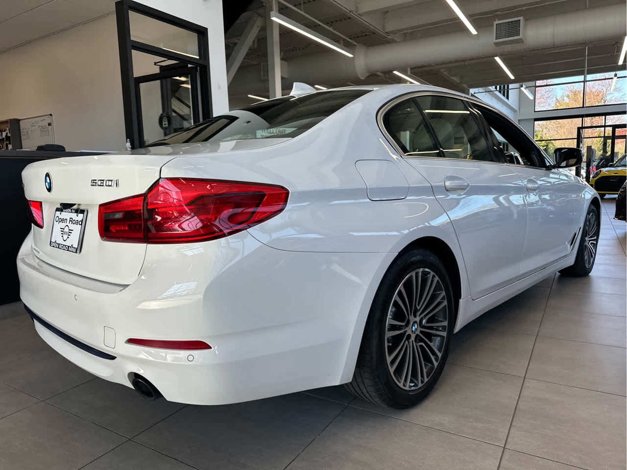 2019 BMW 5 Series 530i xDrive Sedan