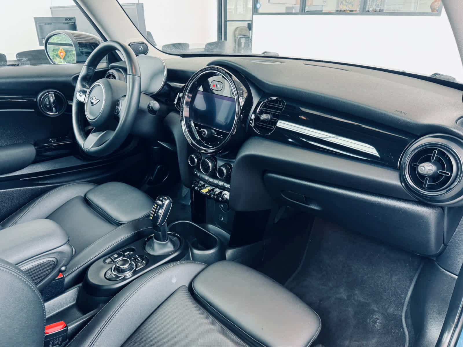 2024 MINI HARDTOP 2 DOOR Cooper SE FWD